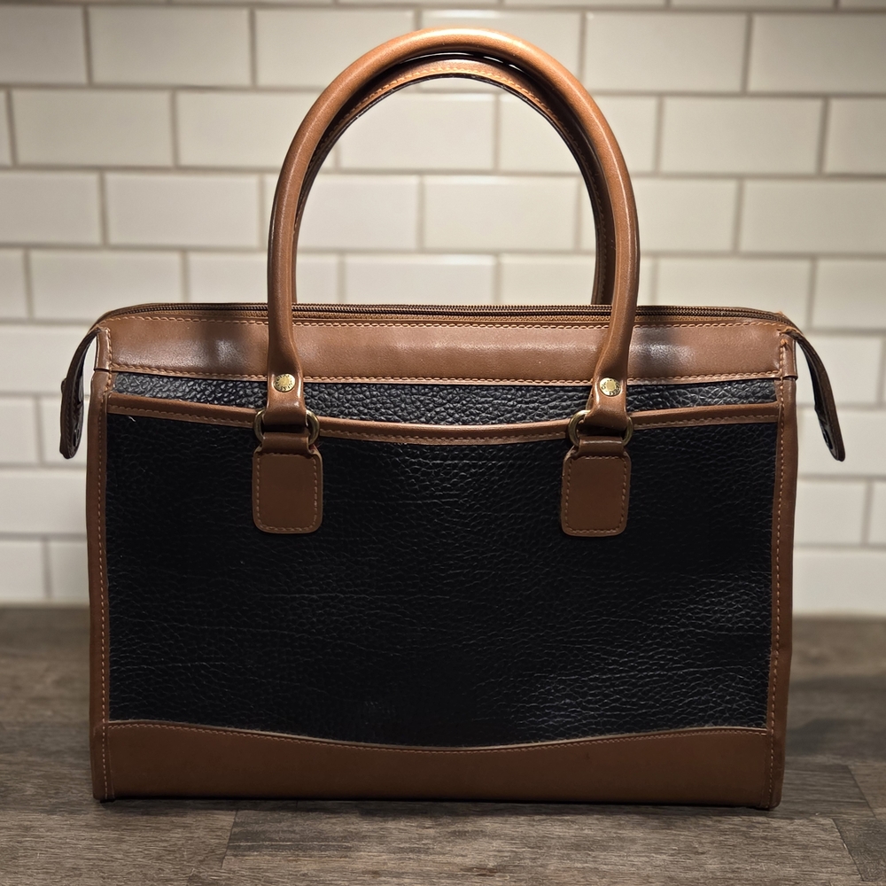Guess Handbag / Purse